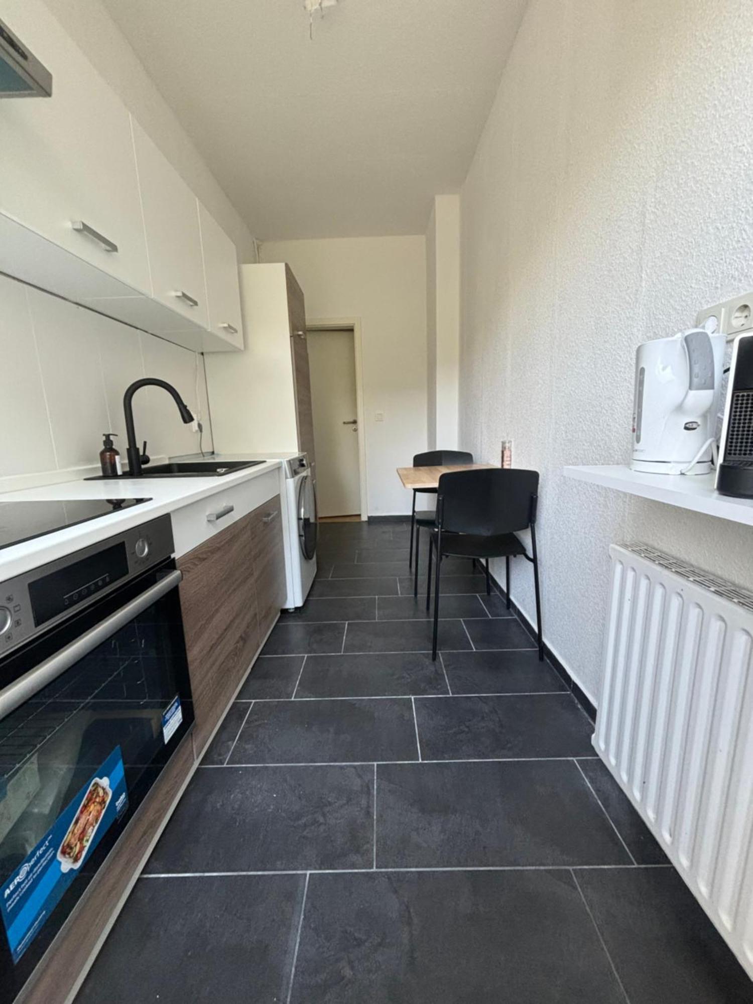 Cozy Apartment In Hannover Central Exteriör bild